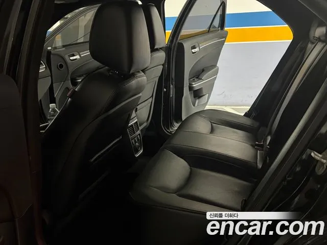 Chrysler 300C 2012 thumb 6