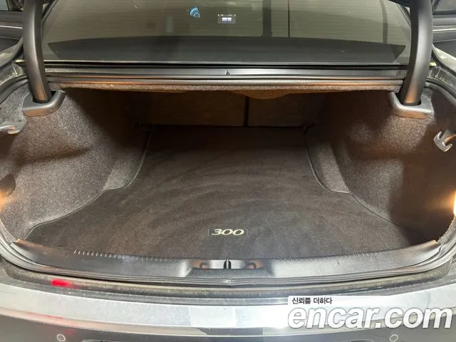 Chrysler 300C 2012 thumb 3