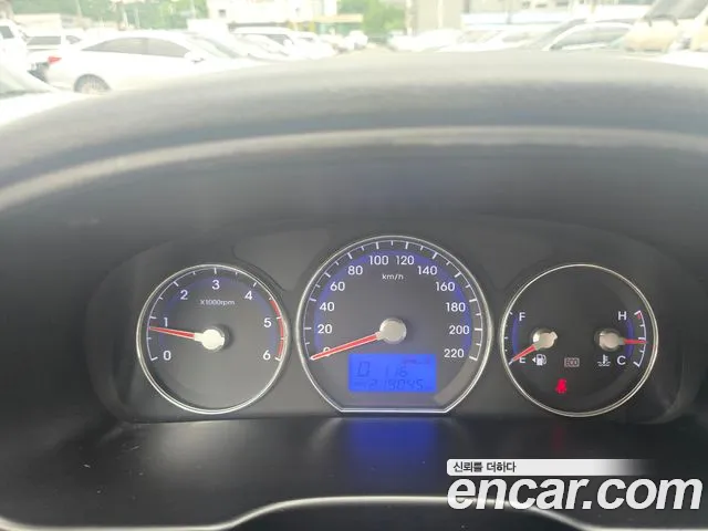 Hyundai Санта Фе 2011 thumb 11