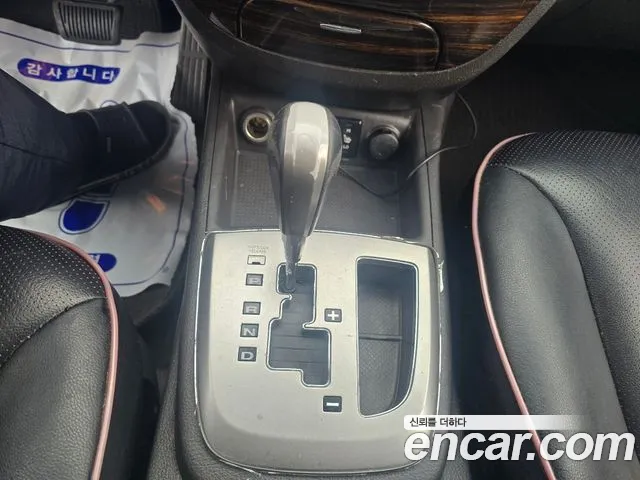Hyundai Санта Фе 2011 thumb 12