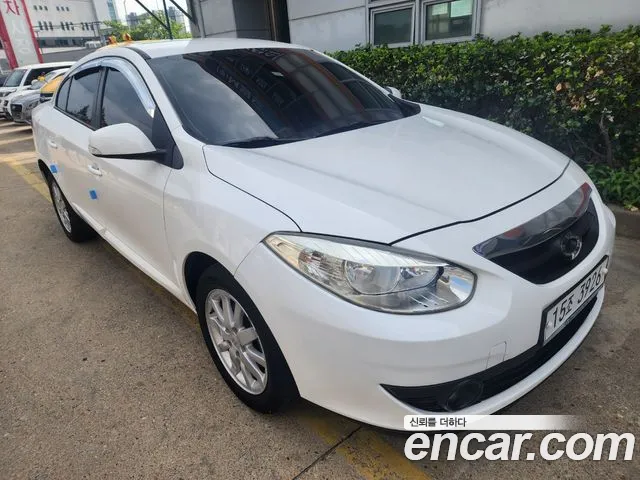 Renault SM3 2010 thumb 9