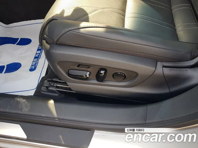 Lexus ES 300h 2025 thumb 3