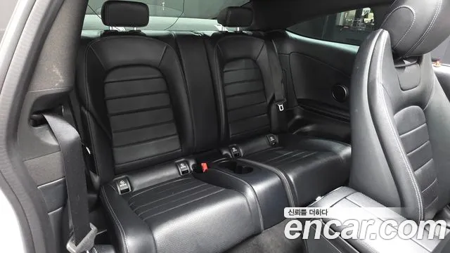 Mercedes-Benz C-Class 2016 thumb 7