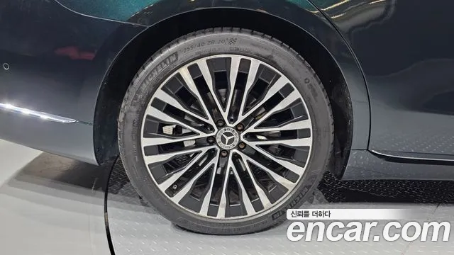 Mercedes-Benz S-Class 2021 thumb 10