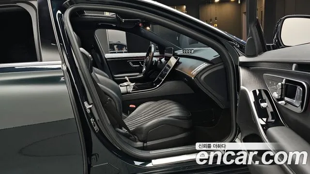 Mercedes-Benz S-Class 2021 thumb 9
