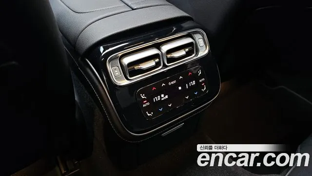 Mercedes-Benz S-Class 2021 thumb 4