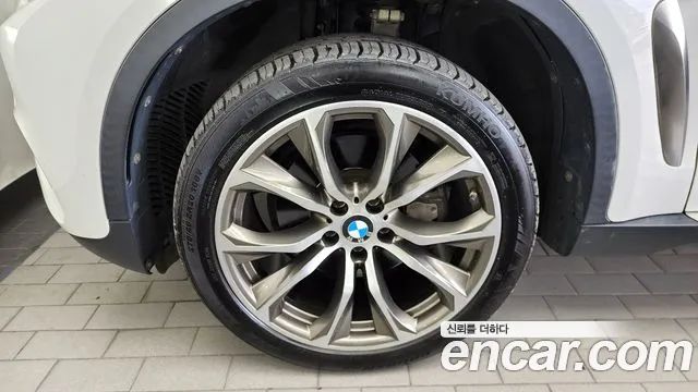 BMW X6 2016 thumb 11