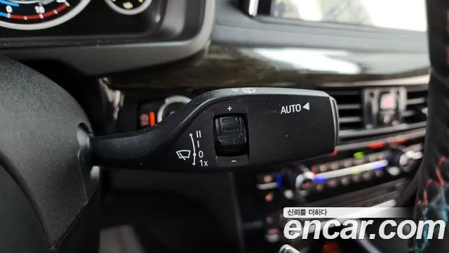 BMW X6 2016 thumb 10