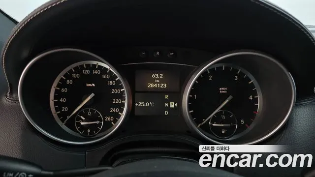 Mercedes-Benz GLE-Класс 2011 thumb 10