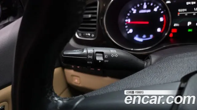 Kia Carnival 2019 thumb 5