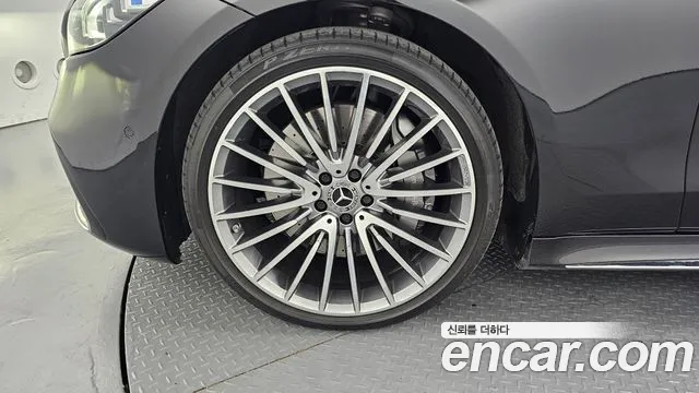 Mercedes-Benz S-Class 2023 thumb 12