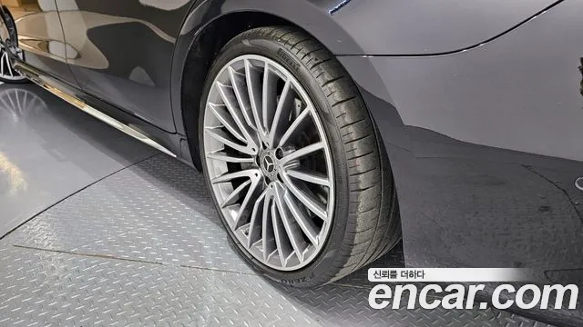Mercedes-Benz S-Class 2023 thumb 10