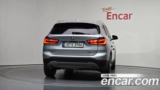 BMW X1 2018 thumb 5