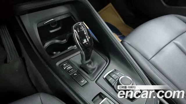 BMW X1 2018 thumb 10