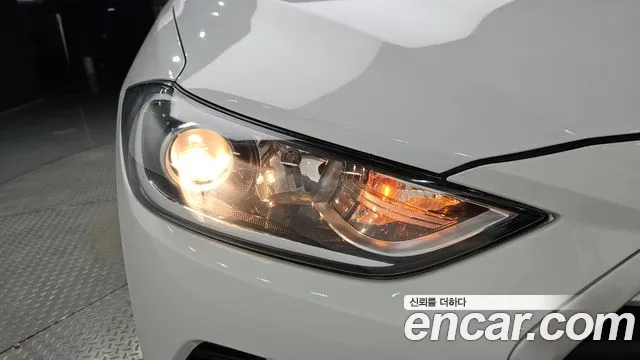 Hyundai Avante 2018 thumb 8
