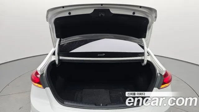Hyundai Avante 2018 thumb 5