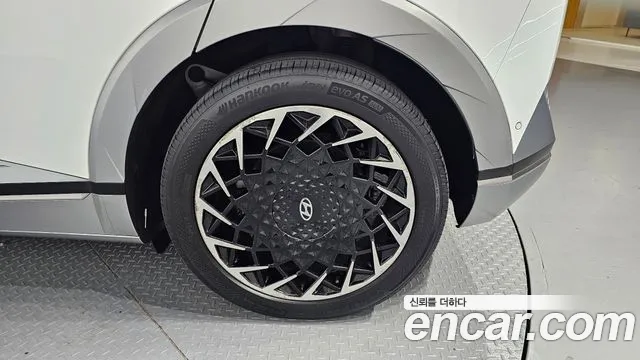 Hyundai Ioniq5 2022 thumb 4