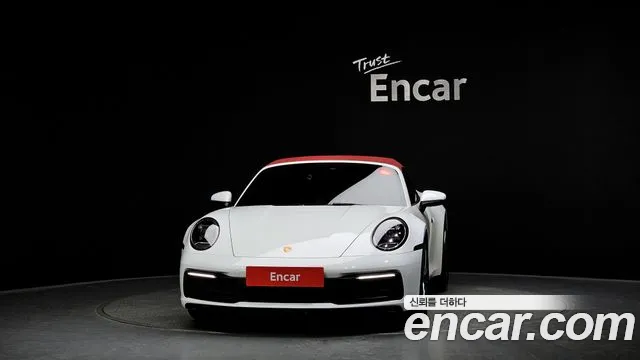Porsche 911 2021 thumb 8