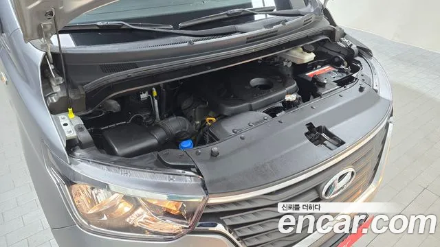 Hyundai Staria 2020 thumb 5