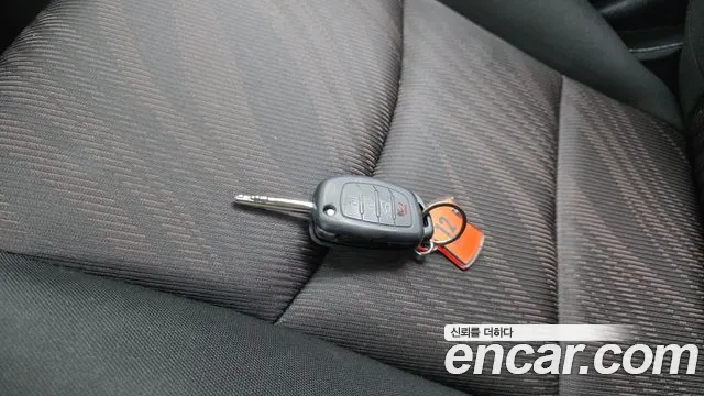 Hyundai Elantra 2015 thumb 6