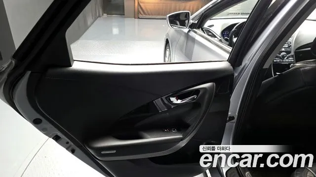 Hyundai Grandeur 2014 thumb 8