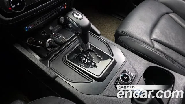 KGM Rexton 2021 thumb 9