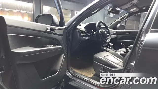 KGM Rexton 2021 thumb 4