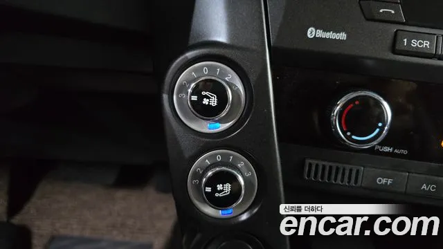 KGM Korando 2016 thumb 10