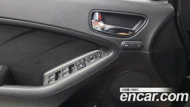 Kia K3 2012 thumb 8