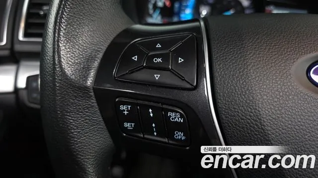 Ford Explorer 2019 thumb 11