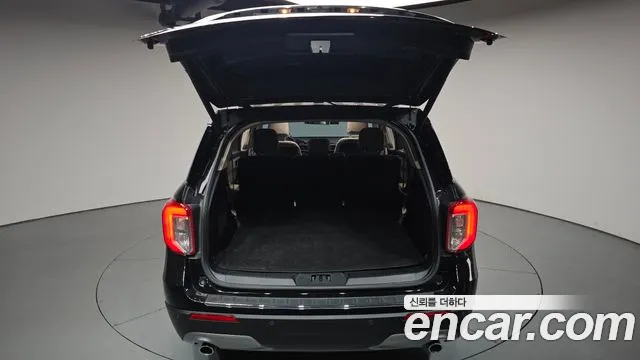 Ford Explorer 2020 thumb 10
