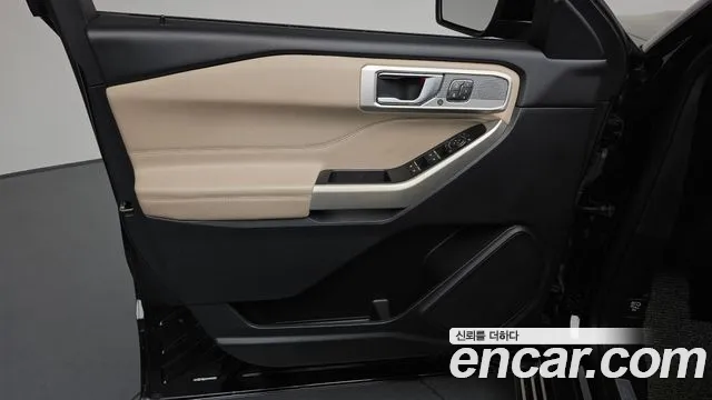 Ford Explorer 2020 thumb 6