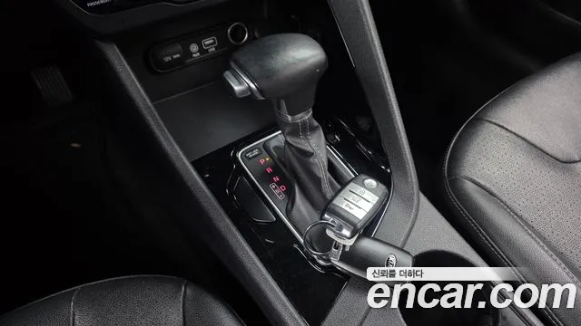Kia Niro 2016 thumb 3