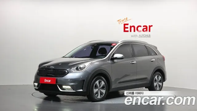 Kia Niro 2016 thumb 11