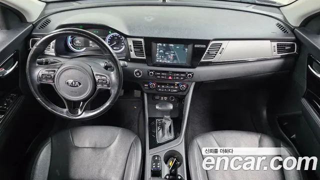Kia Niro 2016 thumb 4