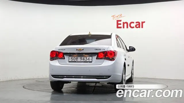 Chevrolet Cruze 2012 thumb 2