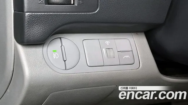 Hyundai Staria 2013 thumb 4