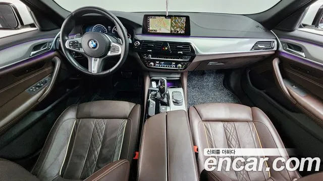 BMW 5 серии 2019 thumb 12