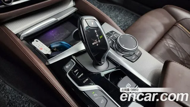 BMW 5 серии 2019 thumb 5
