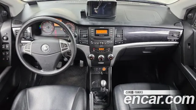 KGM Korando 2012 thumb 2