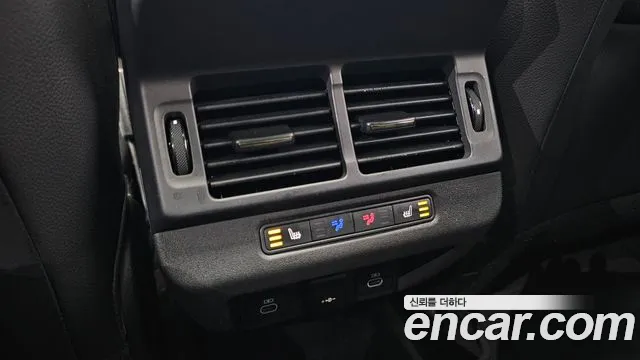 Land Rover Range Rover Evoque 2025 thumb 6