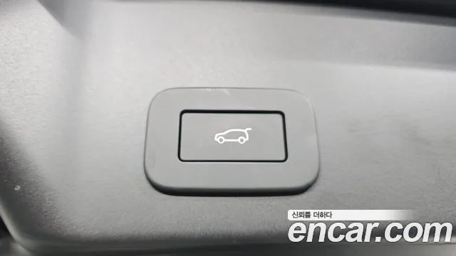 Land Rover Range Rover Evoque 2025 thumb 4