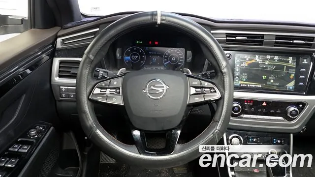 KGM Korando 2019 thumb 11