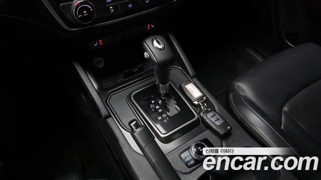 KGM Rexton 2019 thumb 10