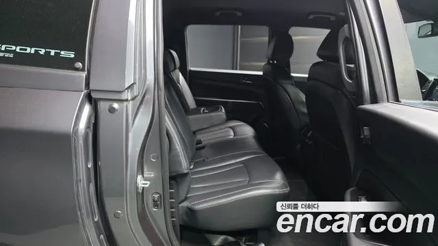 KGM Rexton 2019 thumb 8