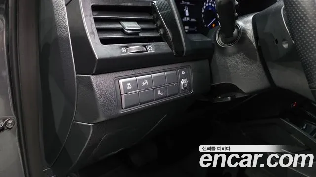KGM Rexton 2019 thumb 11