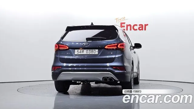 Hyundai Santafe 2016 thumb 10