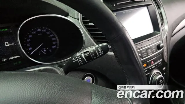 Hyundai Santafe 2016 thumb 2