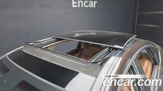 Genesis G80 2018 thumb 5