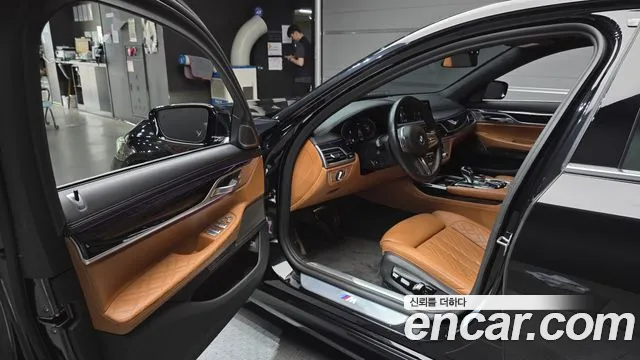 BMW 7 серии 2021 thumb 7